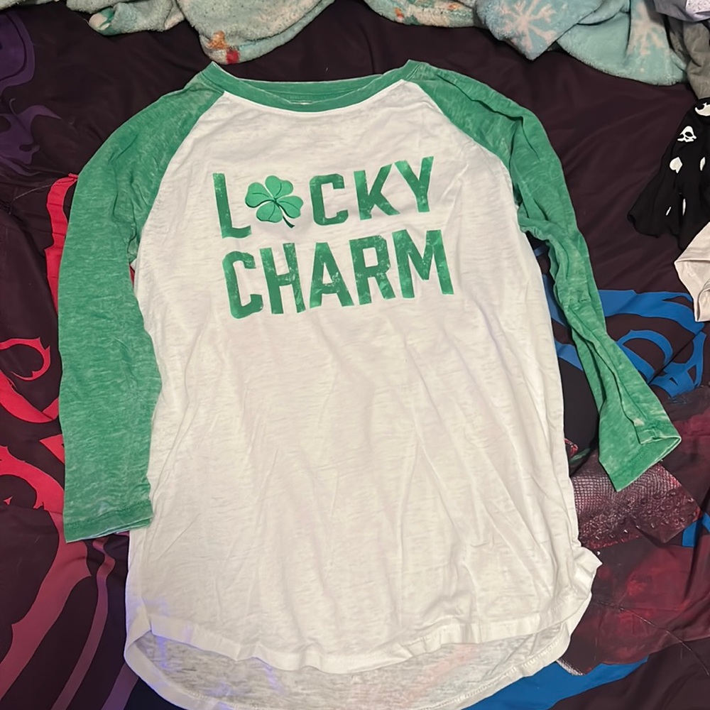 Women’s shirt